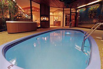 Sybaris Pool Suites Mequon Brown Deer Exteriér fotografie