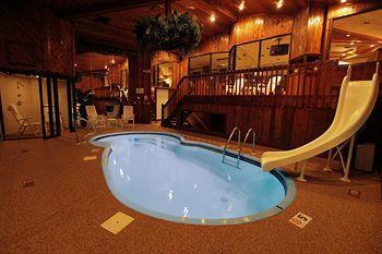Sybaris Pool Suites Mequon Brown Deer Exteriér fotografie