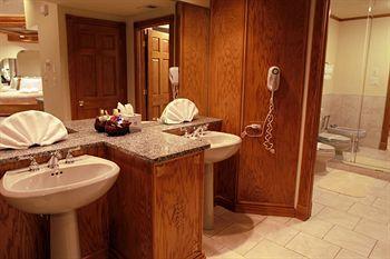 Sybaris Pool Suites Mequon Brown Deer Exteriér fotografie
